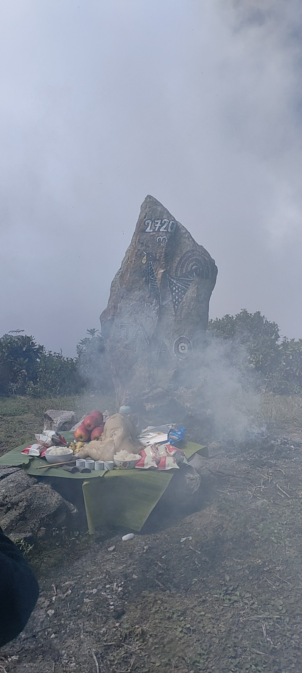 Lễ cúng thần núi Tà Tao
