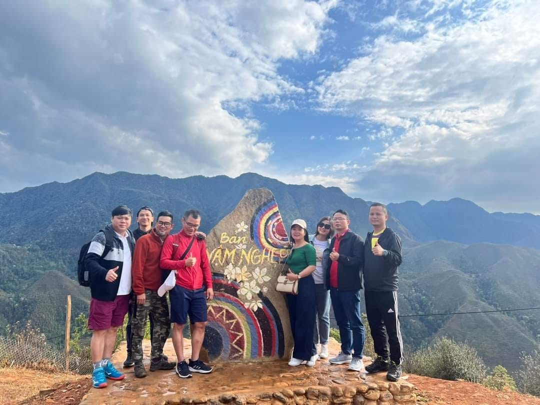 Tour leo núi Tà Tao – Lựa chọn hoàn hảo cho team building công ty