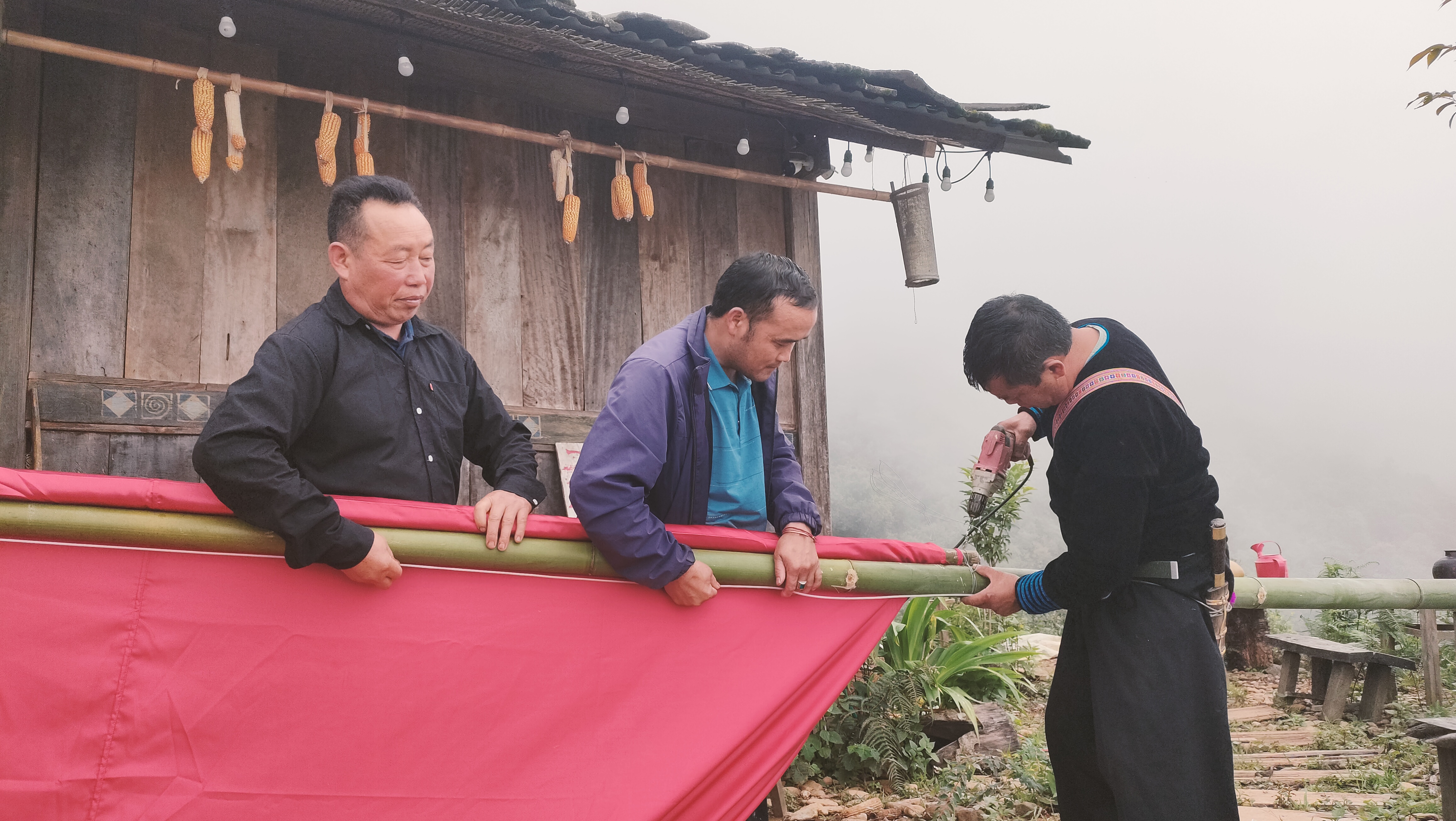 Kháng A Sáy trưởng bản