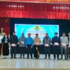 Liên đoàn Lao động huyện Mường La trao quà Tết động viên các gia đình khó khăn vươn lên làm du lịch cộng đồng tại Ngọc Chiến