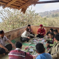 Rượu ở Ngọc Chiến ?