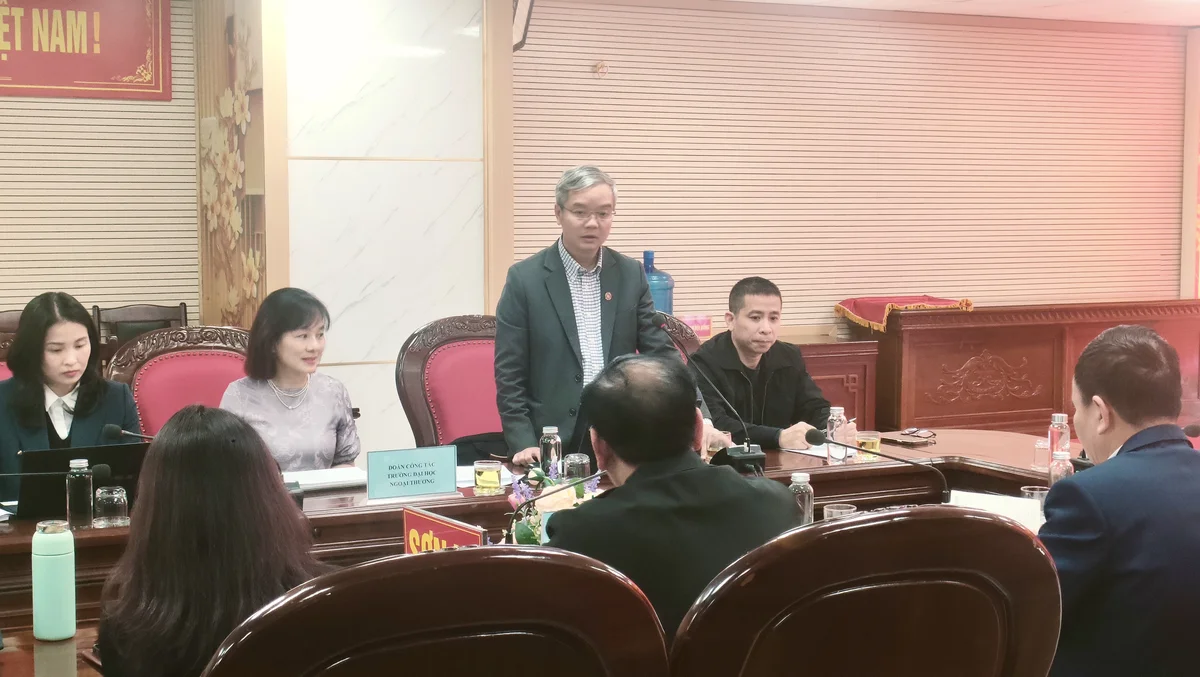 PGS, TS Đào Ngọc Tiến, Phó Hiệu trưởng Đại học Ngoại thương phát biểu tại hội nghị 